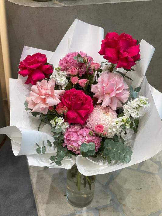 BLUSH PINK / DARK PINK BOUQUET